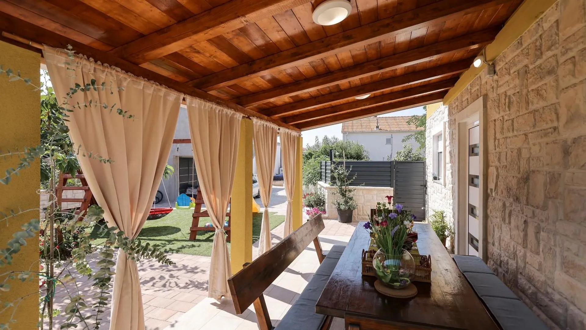 Holiday House Hidden Oasis Vir 0*,