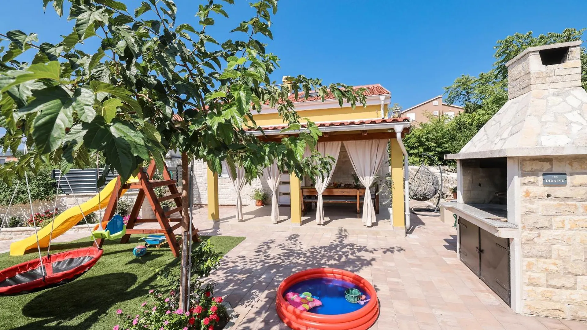 Holiday House Hidden Oasis Vir